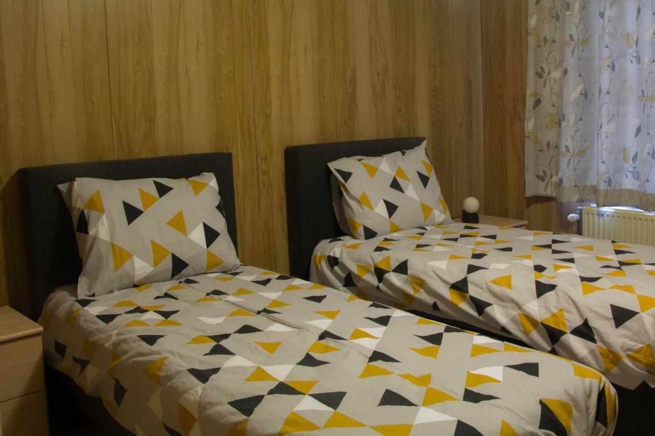 'T Onderdak Apartamento Lommel Exterior foto